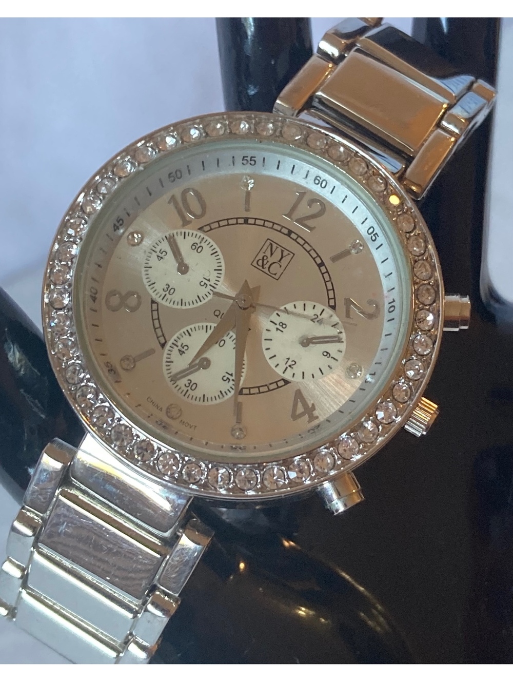 NY&C Women’s Silver Tone Rhinestone Bezel Quartz Watch 13958-104 New Battery